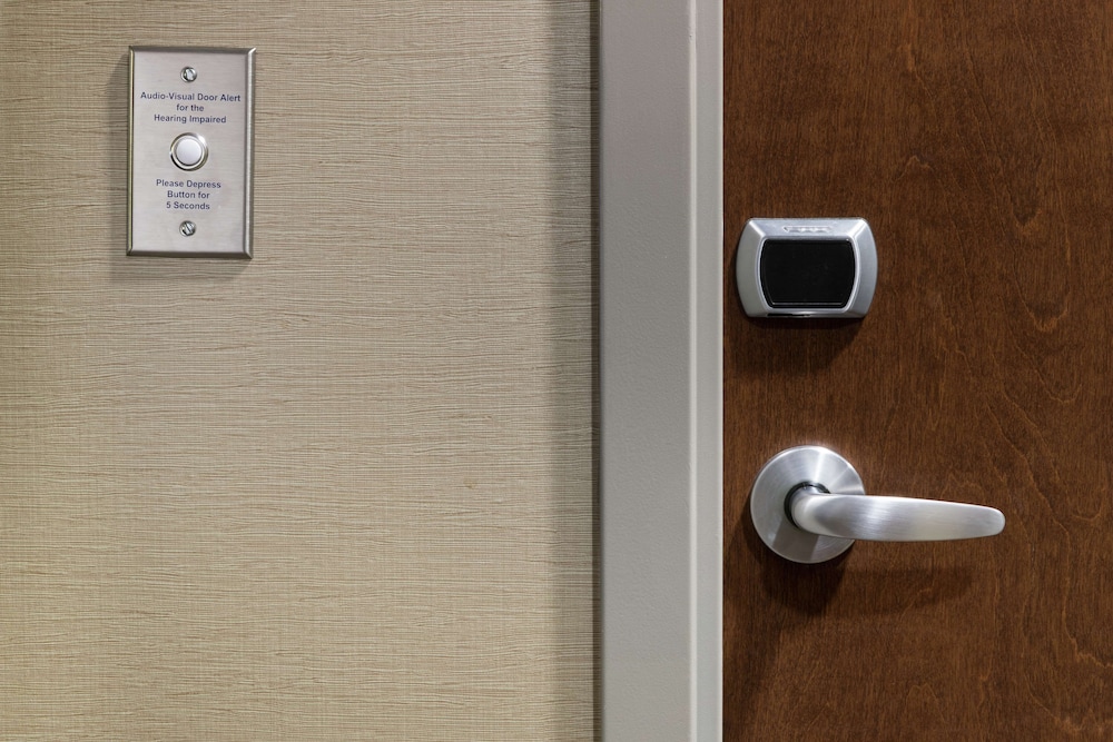 hampton inn and suites by hilton atlanta perimeter dunwoody