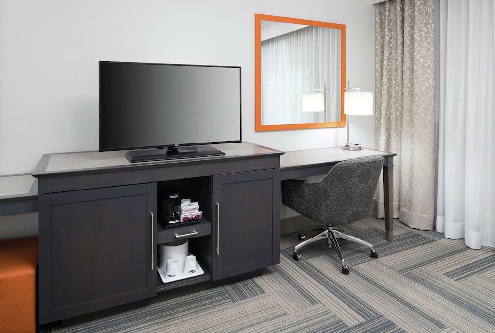 hampton inn and suites by hilton atlanta perimeter dunwoody