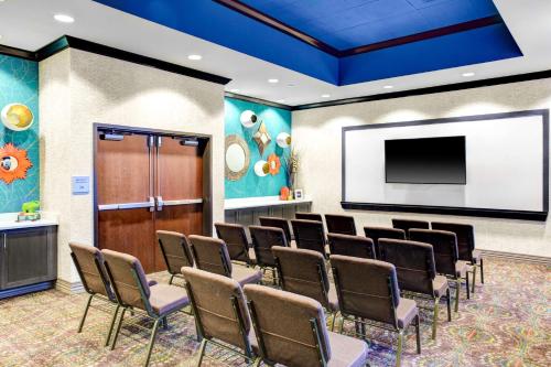 hampton inn and suites by hilton atlanta perimeter dunwoody