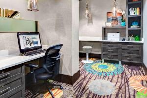 hampton inn and suites by hilton atlanta perimeter dunwoody