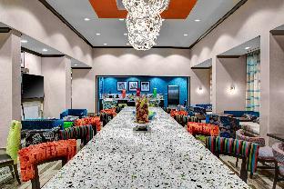 hampton inn and suites by hilton atlanta perimeter dunwoody