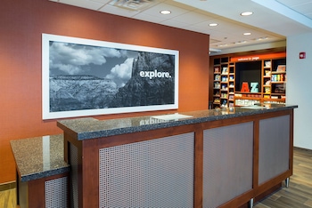 hampton inn and suites page lake powell