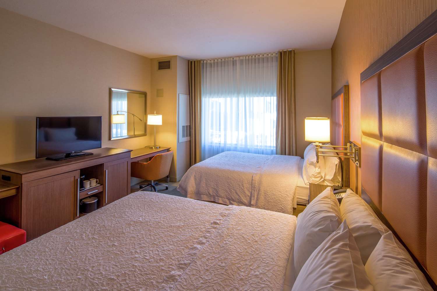 hampton inn houston downtown