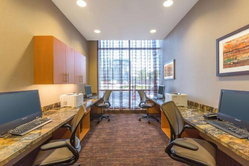 hampton inn houston downtown