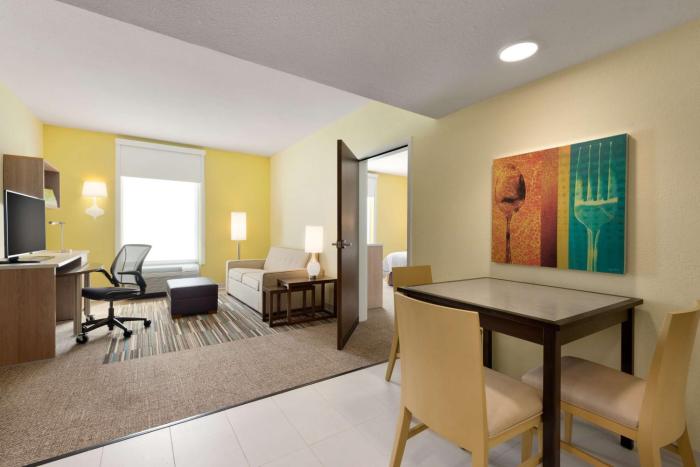 home2 suites by hilton cleveland beachwood