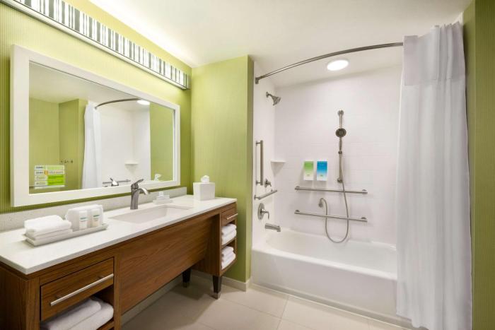 home2 suites by hilton cleveland beachwood