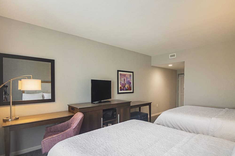 hampton inn and suites dallas richardson