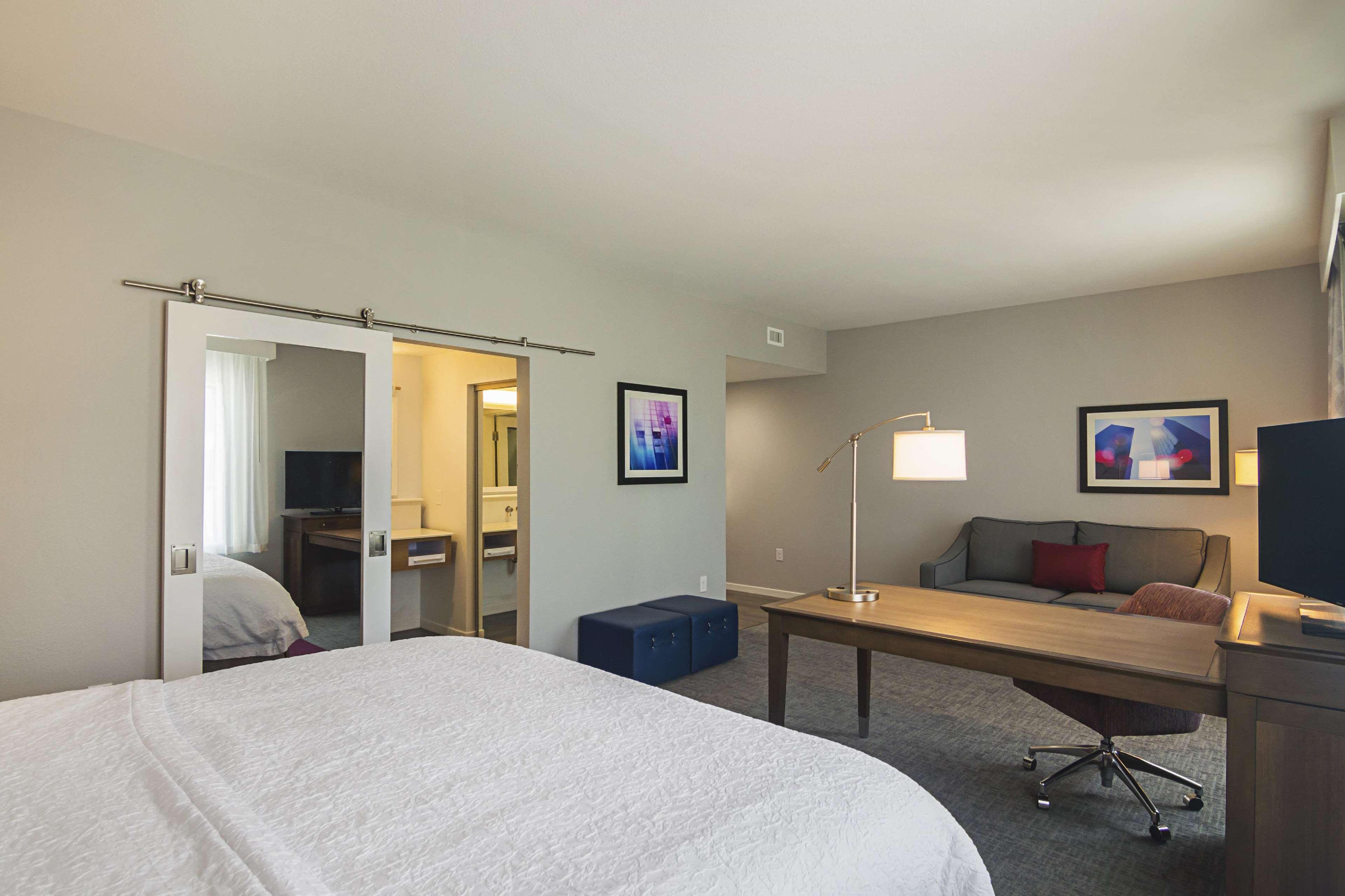 hampton inn and suites dallas richardson