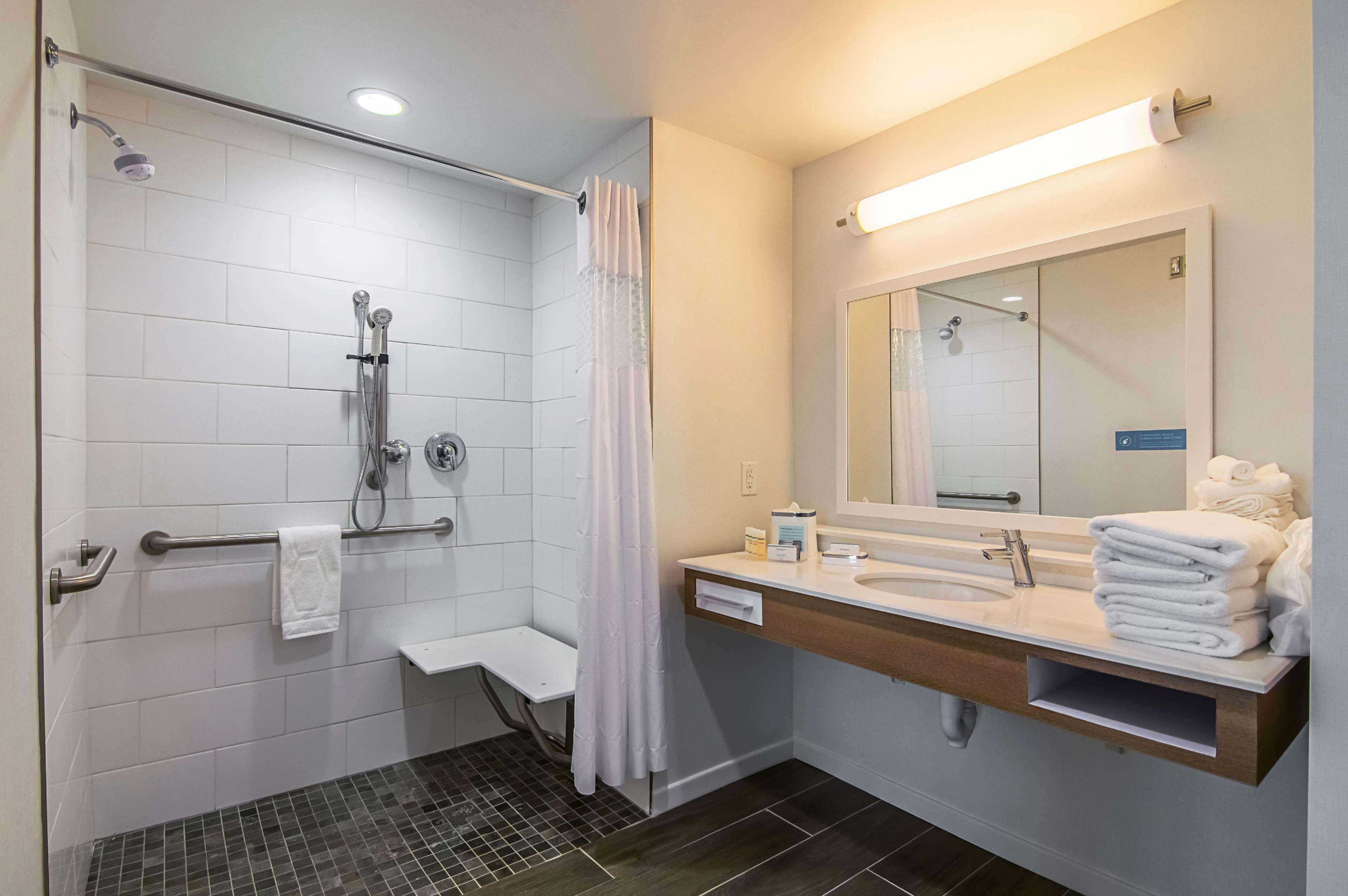 hampton inn and suites dallas richardson