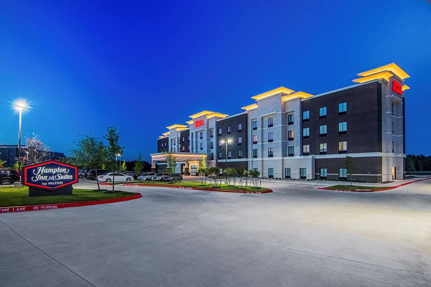 hampton inn and suites dallas richardson