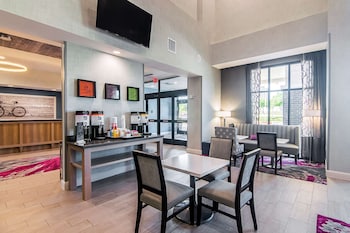 hampton inn and suites dallas richardson