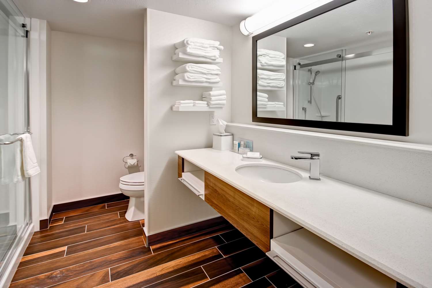 hampton inn and suites by hilton medicine hat