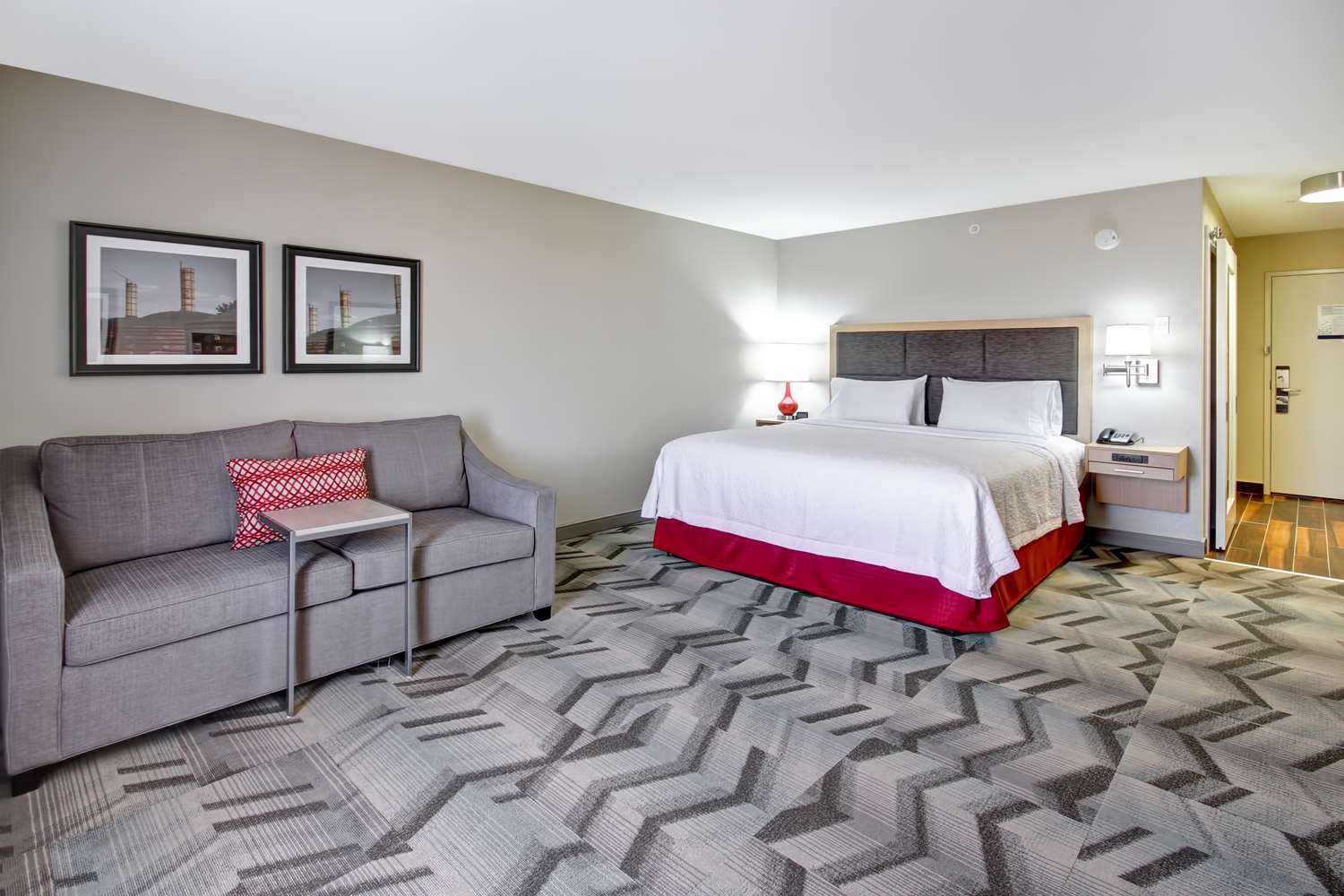 hampton inn and suites by hilton medicine hat
