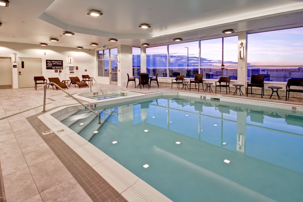 hampton inn and suites by hilton medicine hat