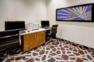 hampton inn and suites by hilton medicine hat