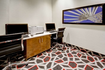 hampton inn and suites by hilton medicine hat