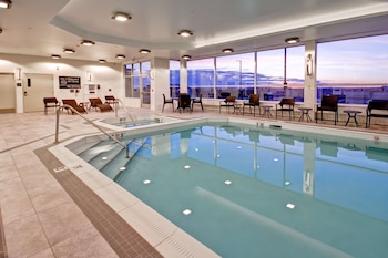 hampton inn and suites by hilton medicine hat