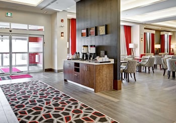 hampton inn and suites by hilton medicine hat