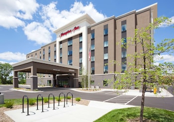 hampton inn minneapolis roseville