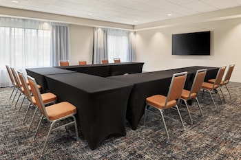 hampton inn minneapolis roseville