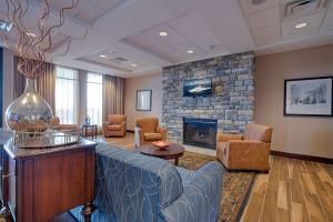 hampton inn and suites cazenovia
