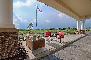 hampton inn and suites cazenovia