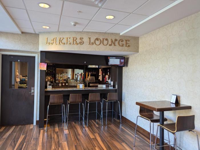 hampton inn and suites cazenovia