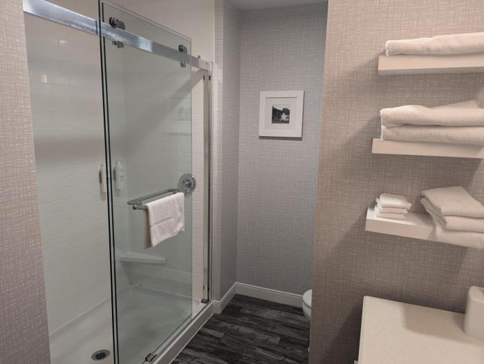 hampton inn and suites cazenovia