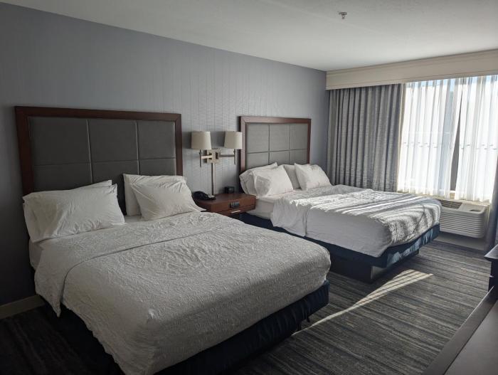 hampton inn and suites cazenovia