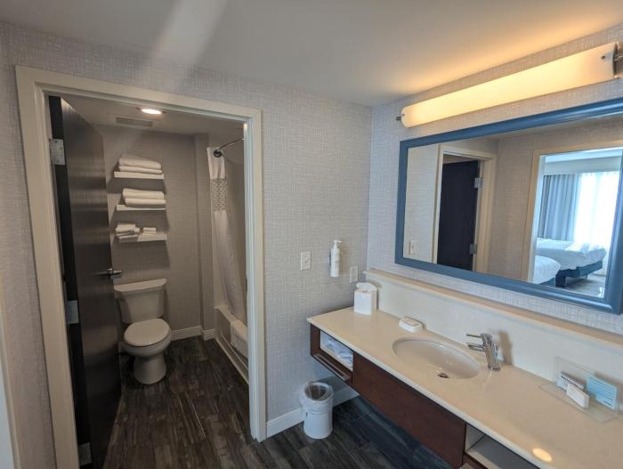 hampton inn and suites cazenovia