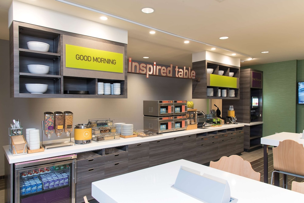 home2 suites by hilton indianapolis downtown