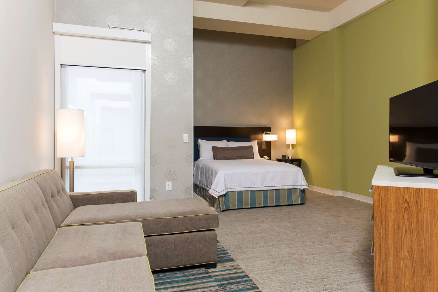 home2 suites by hilton indianapolis downtown