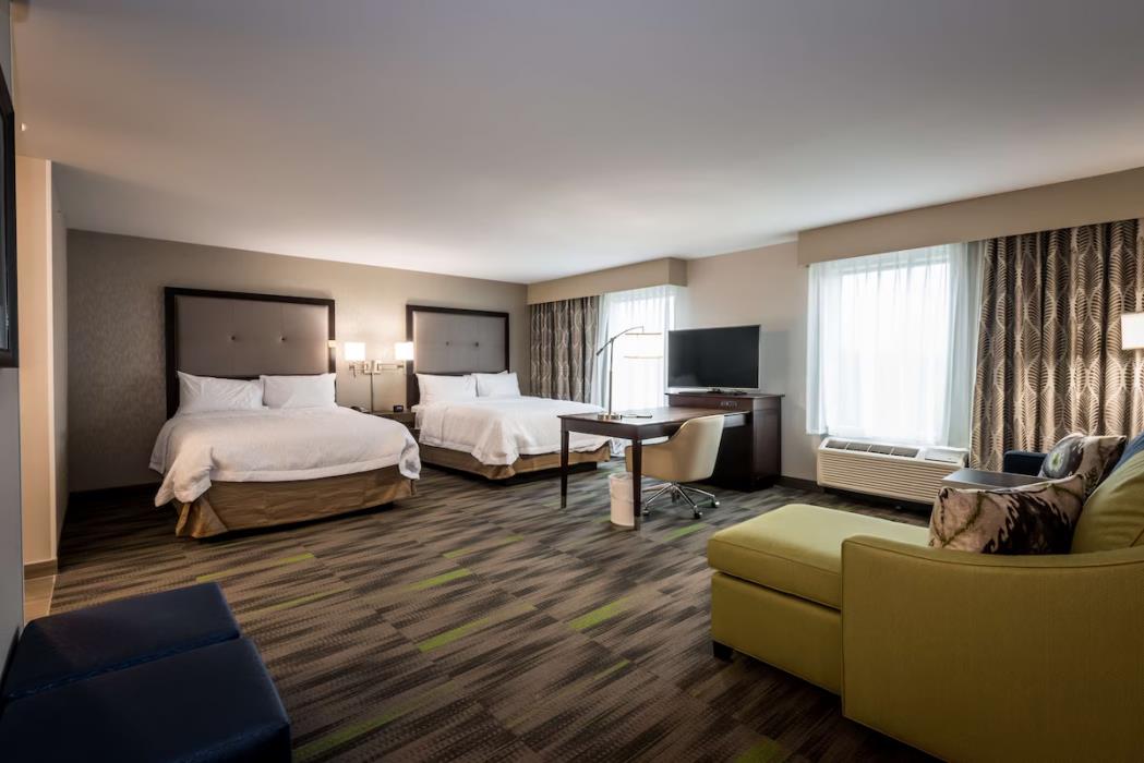 hampton inn and suites hammond