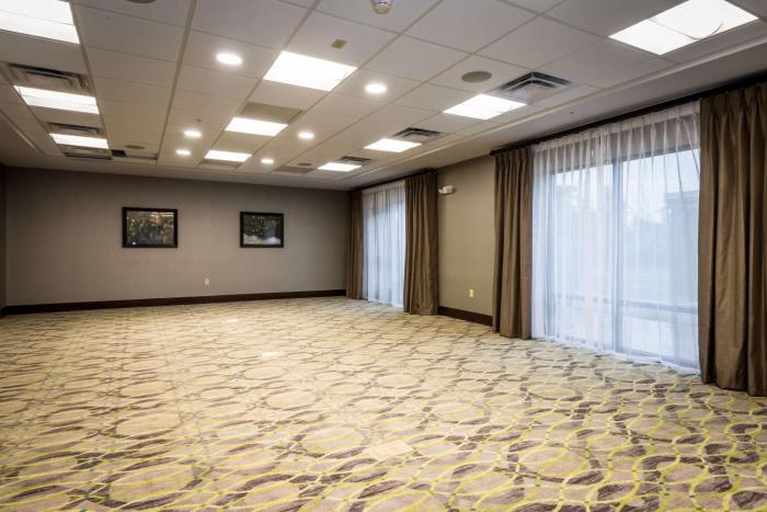 hampton inn and suites hammond