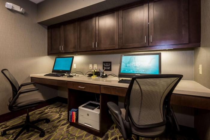 hampton inn and suites hammond