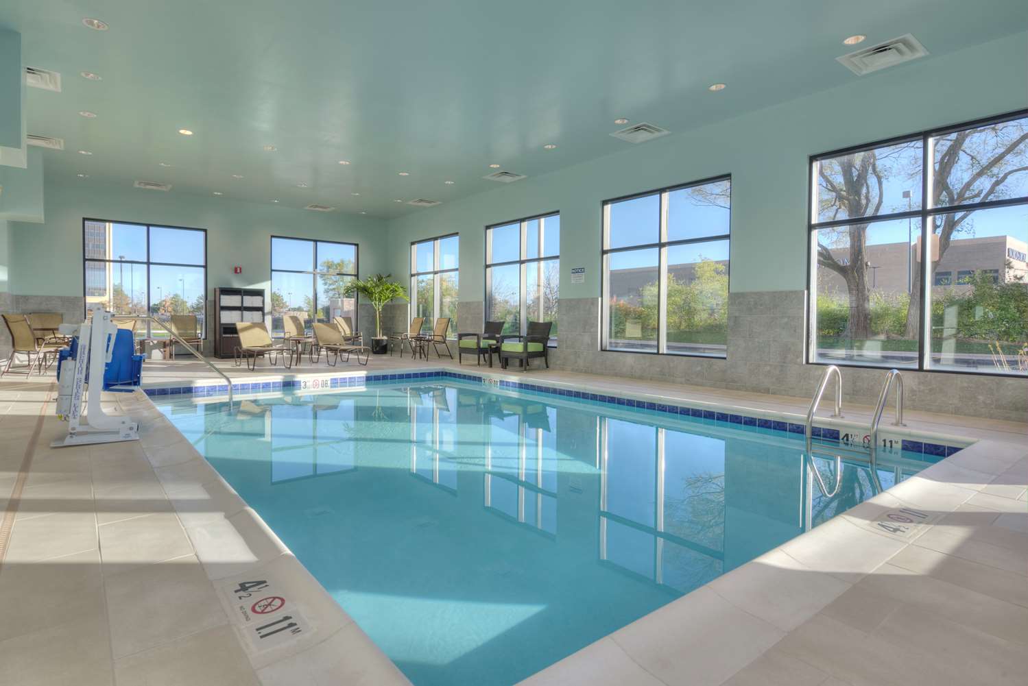 hampton inn and suites chicago schaumburg