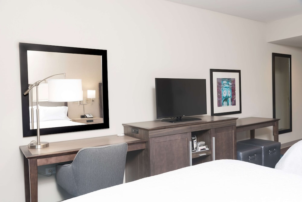 hampton inn and suites chicago schaumburg