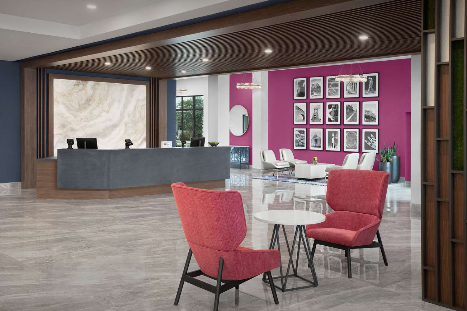 hampton inn huntsville village of providence