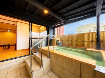 beppuonsen hotel sansenkaku