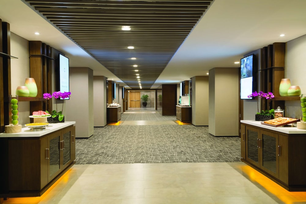 hyatt house shenzhen airport