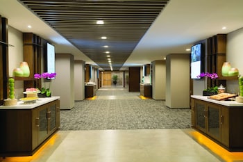 hyatt house shenzhen airport