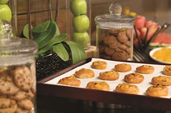 hyatt house shenzhen airport