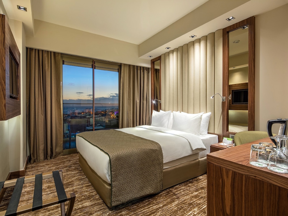 holiday inn antalya lara by ihg