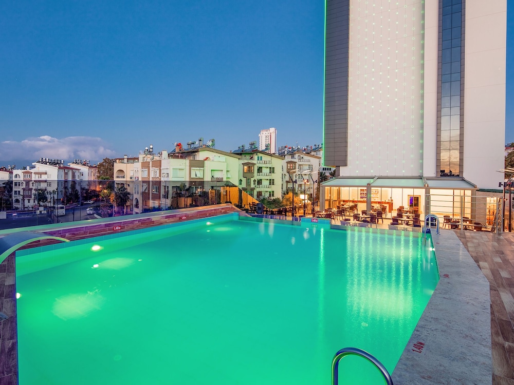 holiday inn antalya lara by ihg