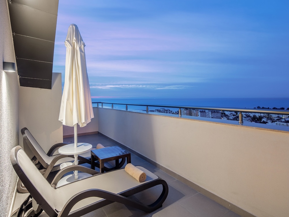 holiday inn antalya lara by ihg