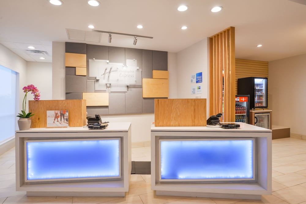 holiday inn express donaldsonville by ihg
