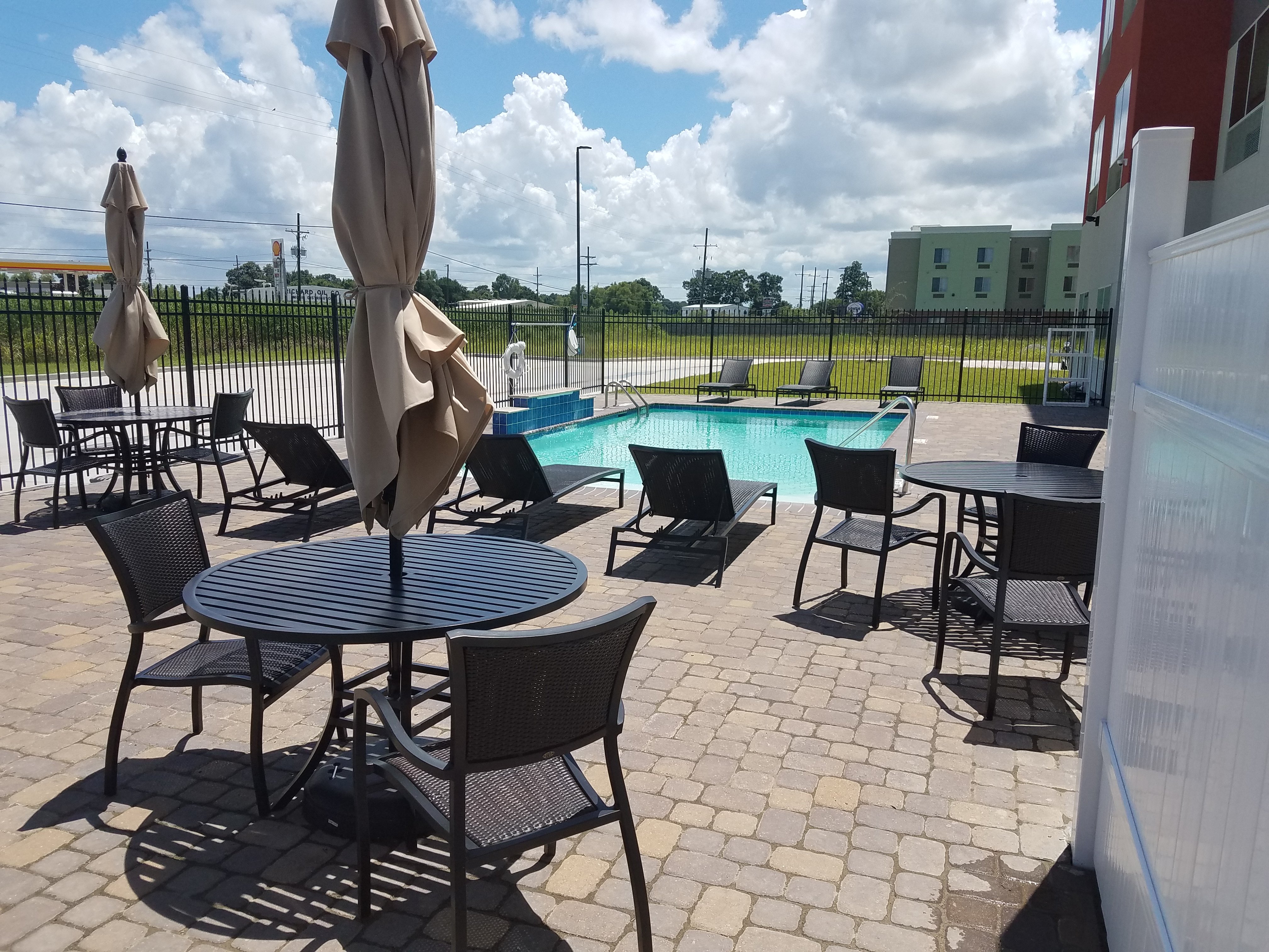holiday inn express donaldsonville by ihg