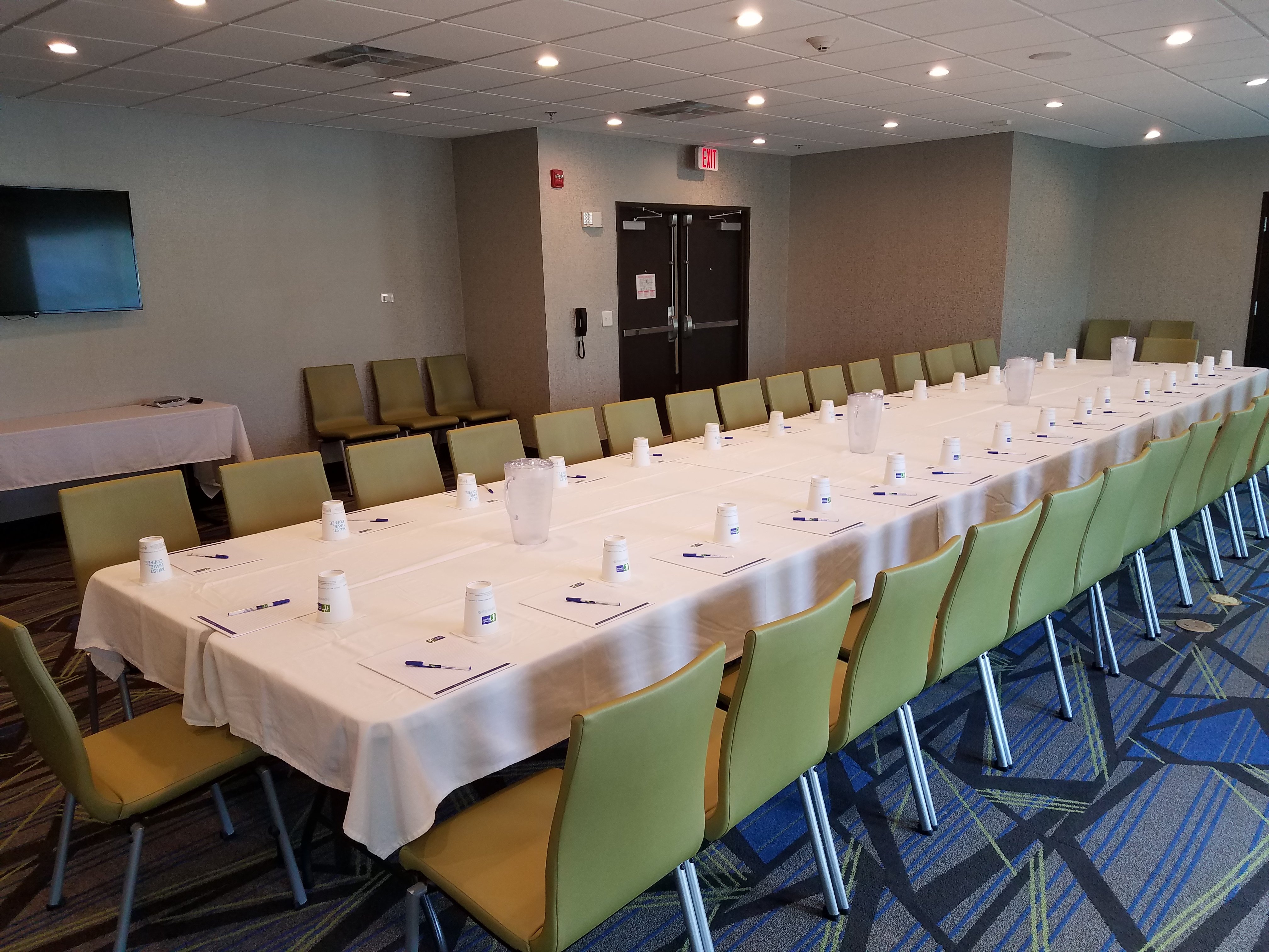 holiday inn express donaldsonville by ihg