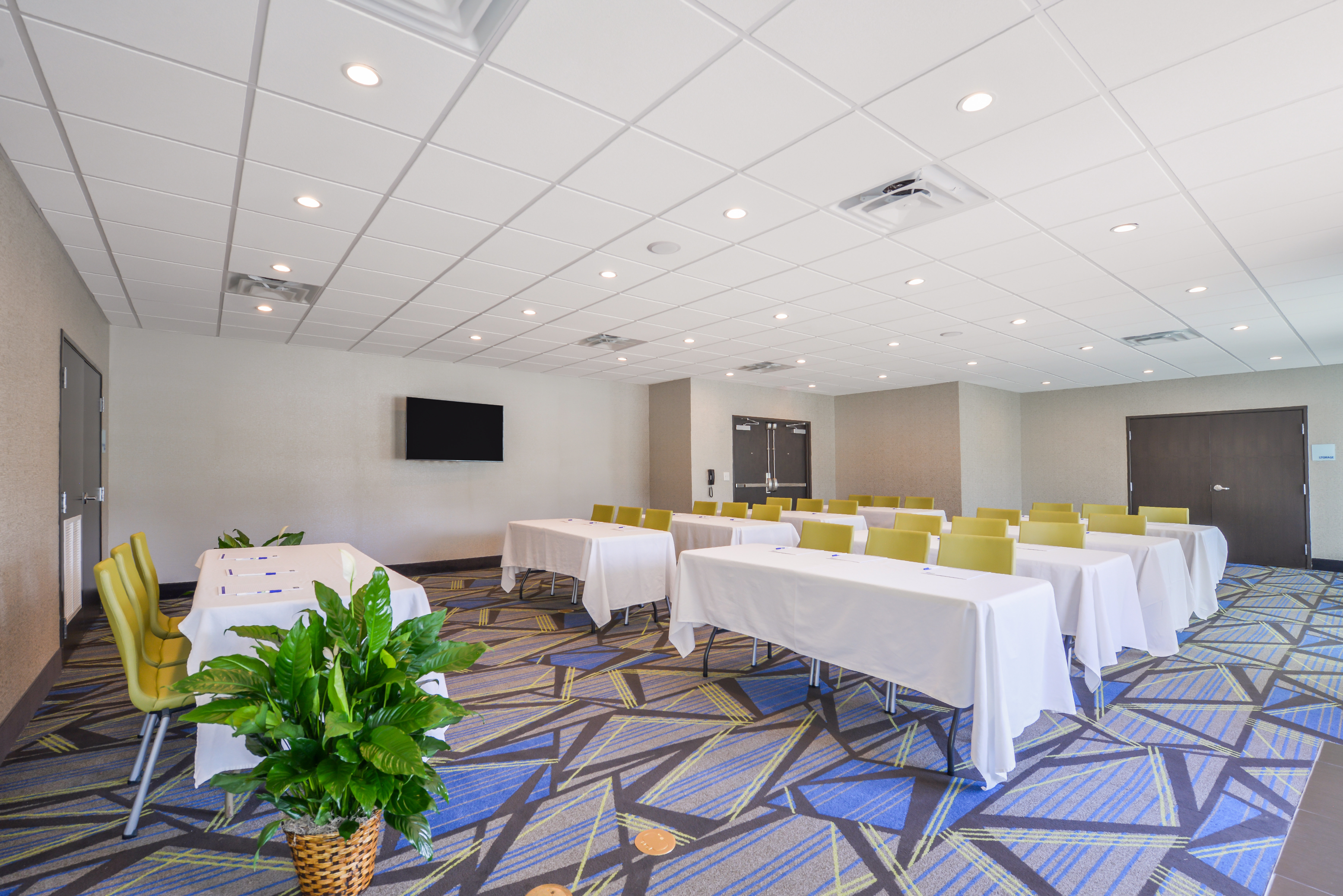 holiday inn express donaldsonville by ihg