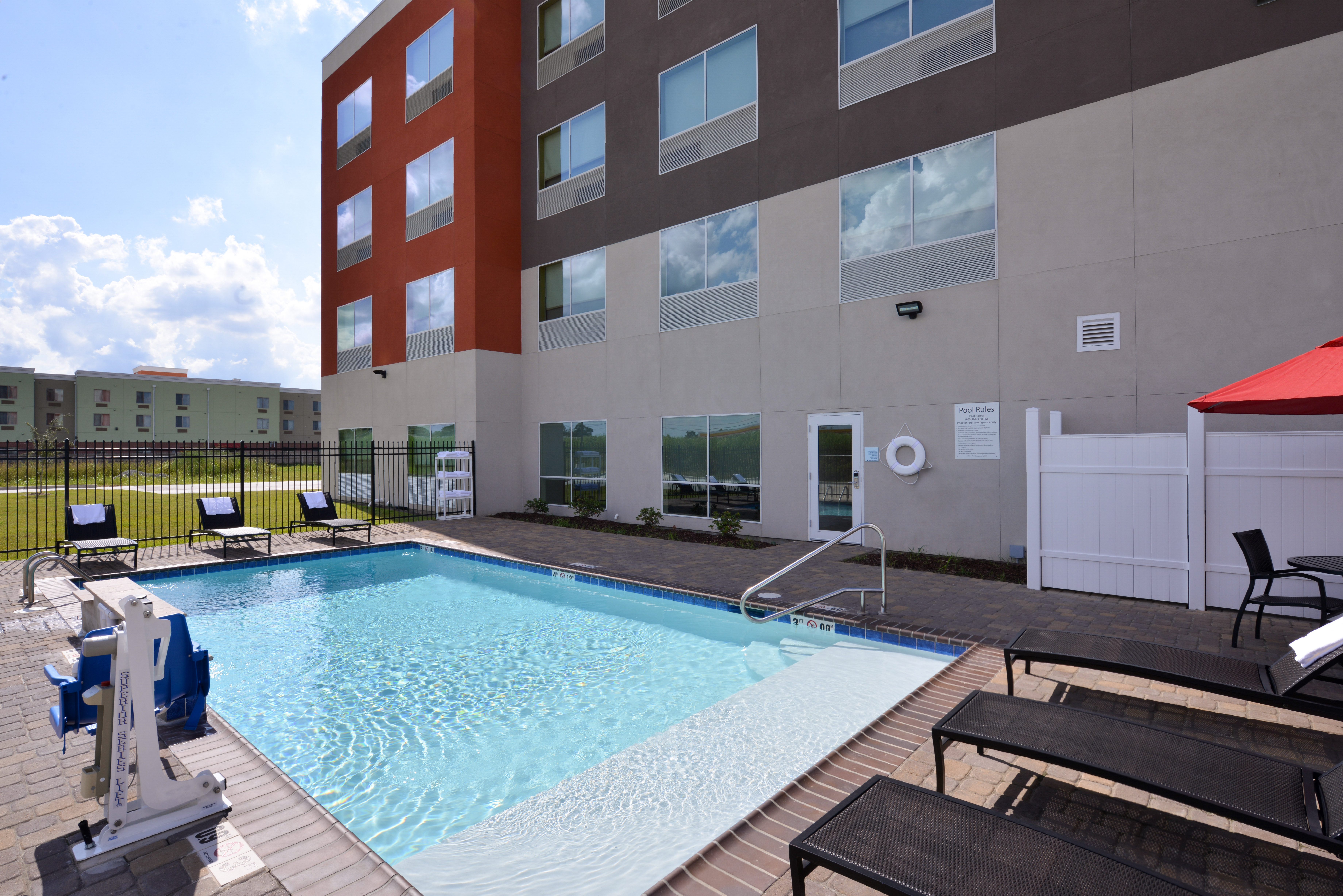 holiday inn express donaldsonville by ihg